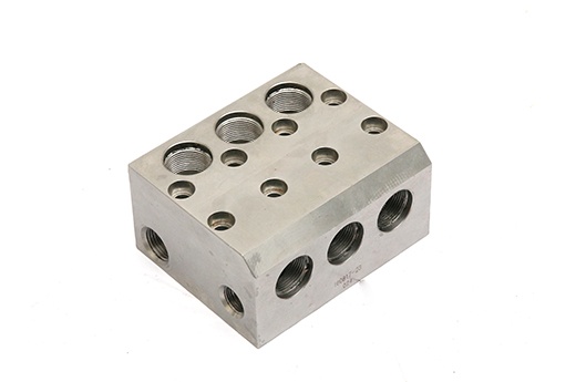 three cylinder pump body