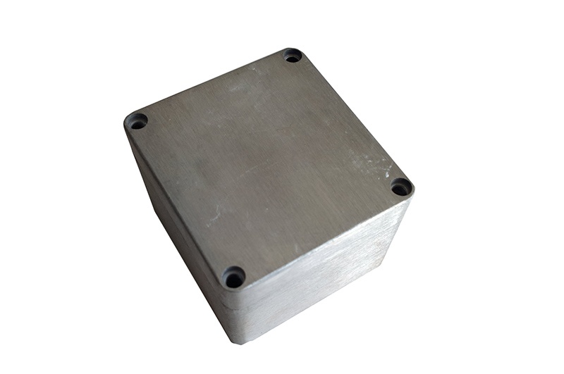 aluminum box